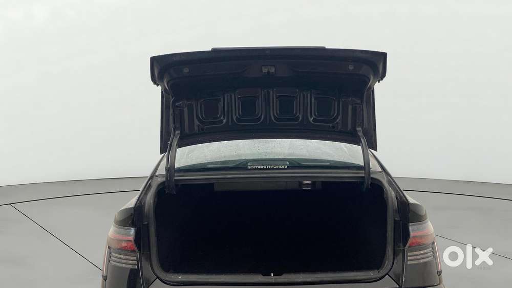 Hyundai Verna 1.5 Sx (o) Ivt, 2023, Petrol