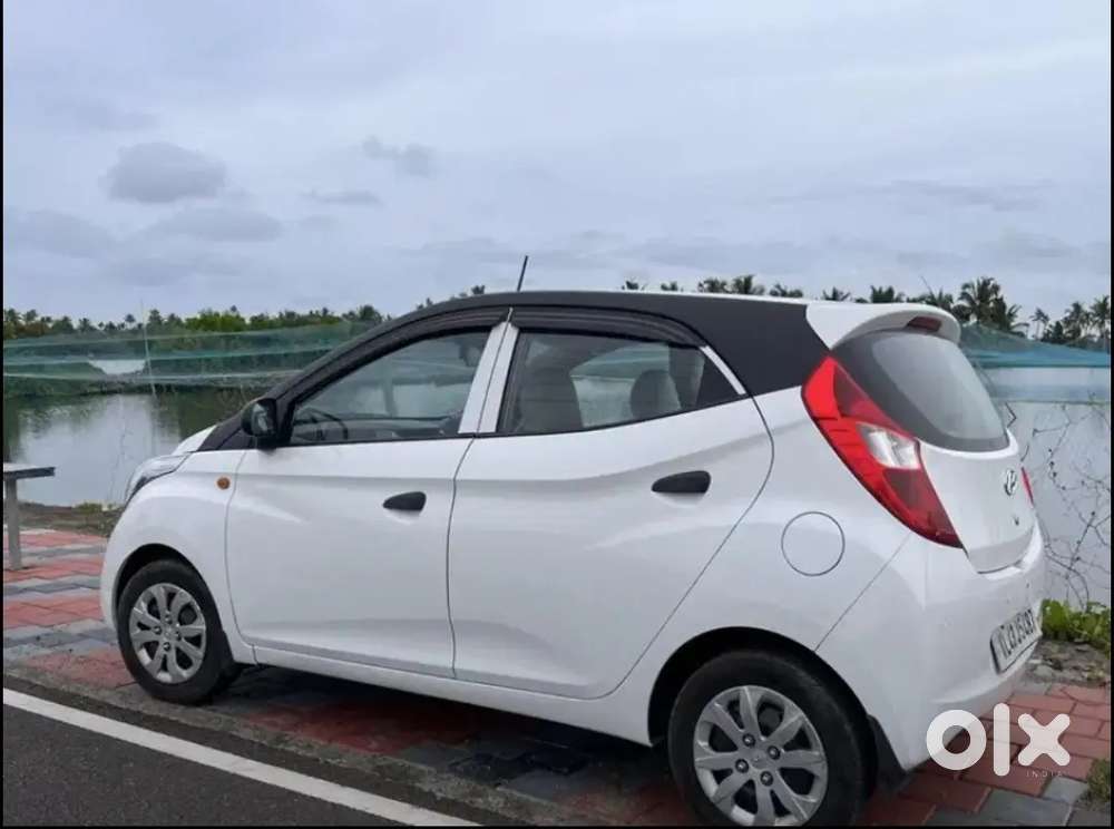 Hyundai Eon 2017 Petrol Well Maintained7