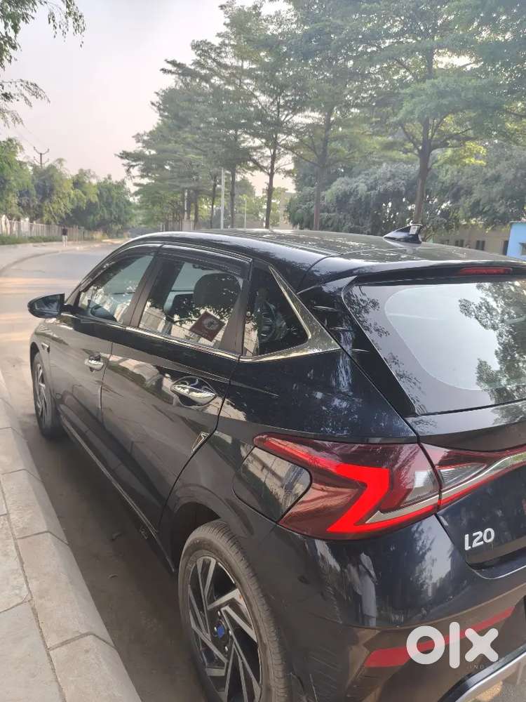 Hyundai I20 Asta Top End Model Manual And Sunroof