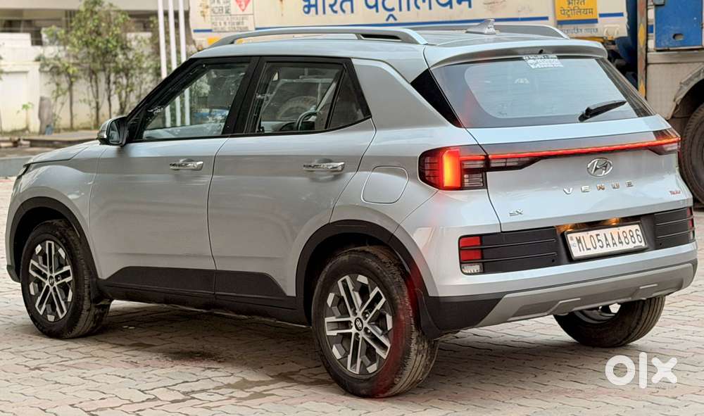 Hyundai Venue 1.0 Sx (o) Turbo Imt, 2023, Petrol