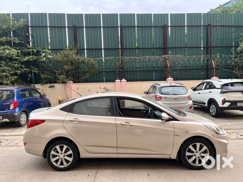 Hyundai Fluidic Verna 2012