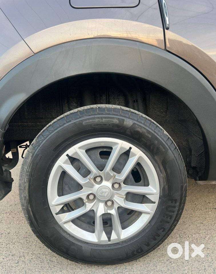 Renault Triber Rxl, 2022, Petrol