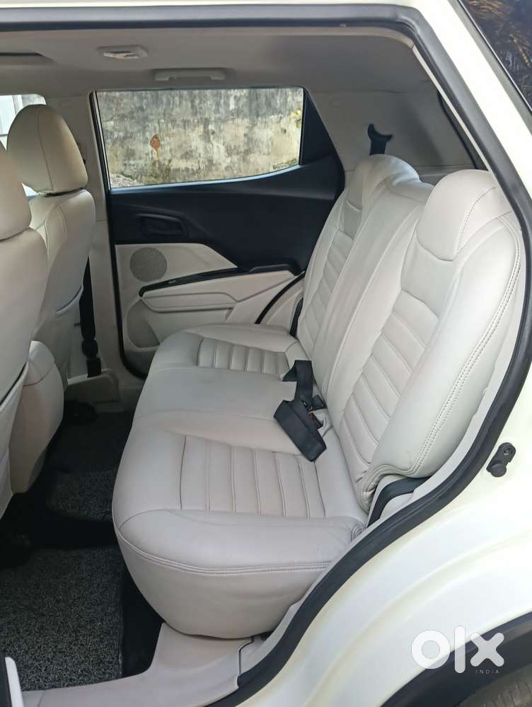 Mahindra Xuv300 W6 Diesel, 2023, Diesel