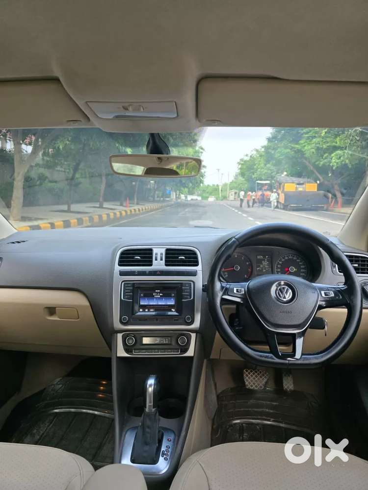 Volkswagen Vento 1.2 Highline Plus At 16 Alloy, 2016, Petrol