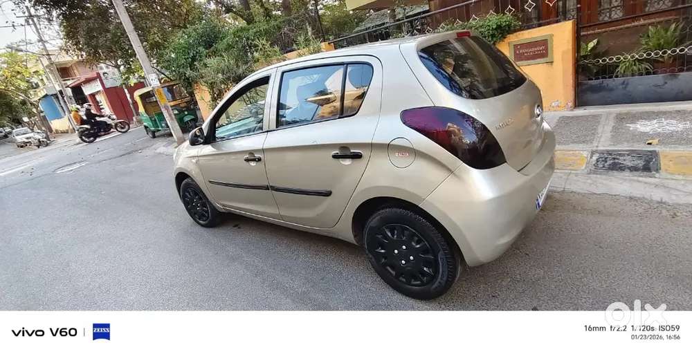 Hyundai I20 Magna Petrol 2011
