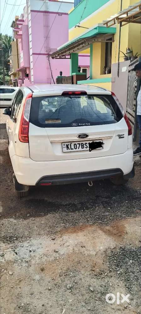 Ford Figo Diesel Zxi 2011