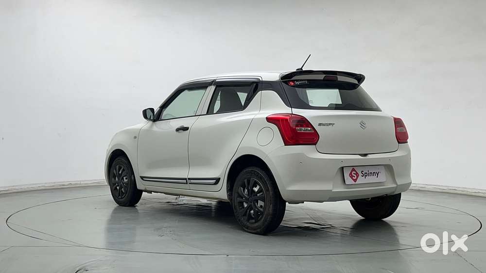 Maruti Suzuki Swift 1.3 Lxi, 2022, Petrol