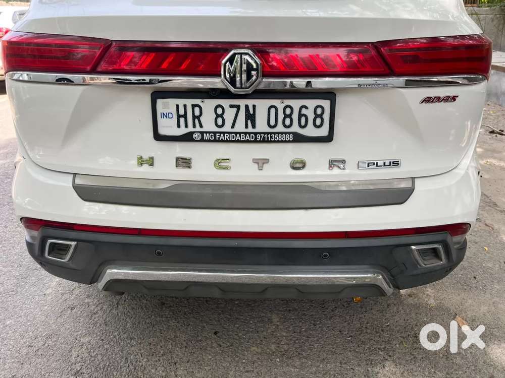 Mg Hector Plus Savvy Pro 1.5 Turbo Petrol Cvt 7 Str Dual Tone, 2023,..