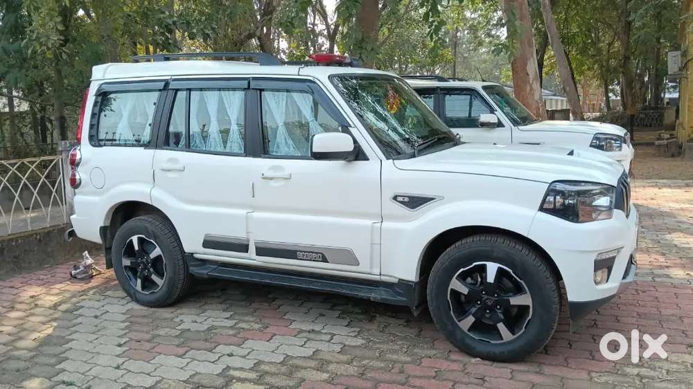 Mahindra Scorpio Classic 2023 Diesel 65000 Km Driven
