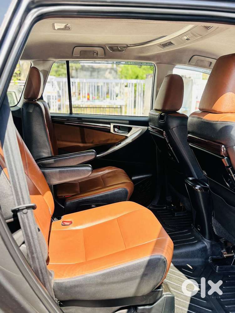 Toyota Innova Crysta 2.8 Zx At, 2016, Diesel