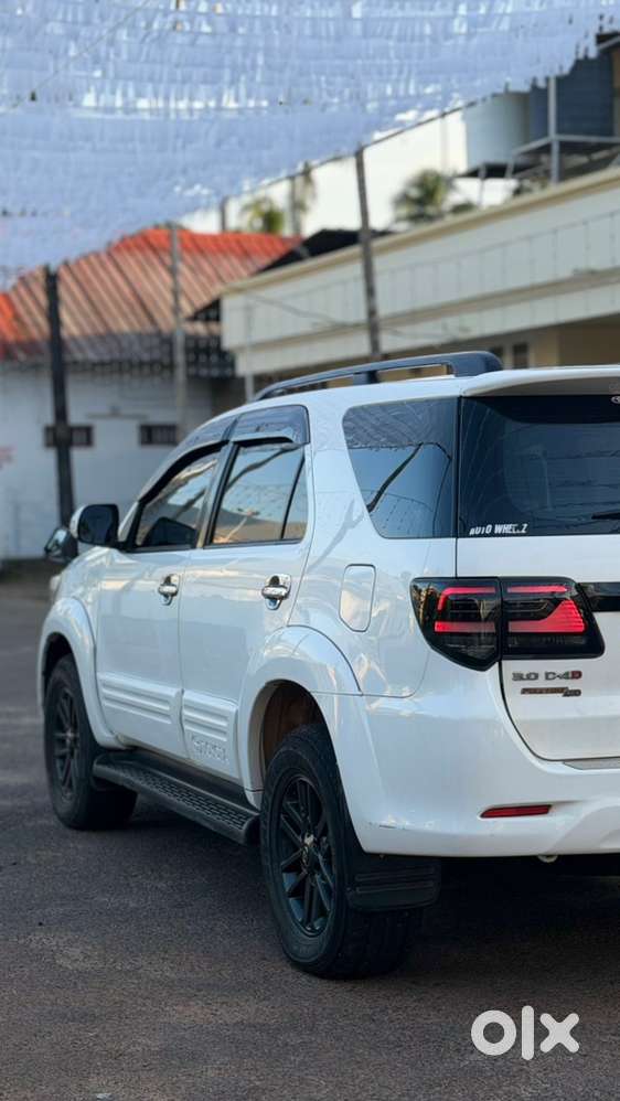 Toyota Fortuner 4x4 Automatic 2015