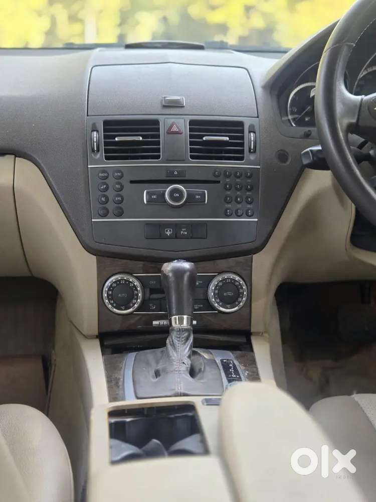 Beautiful Car Awesome Conditions Chilled Ac