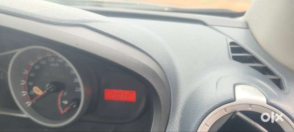 Ford Figo Titanium Blu 2014 Diesel