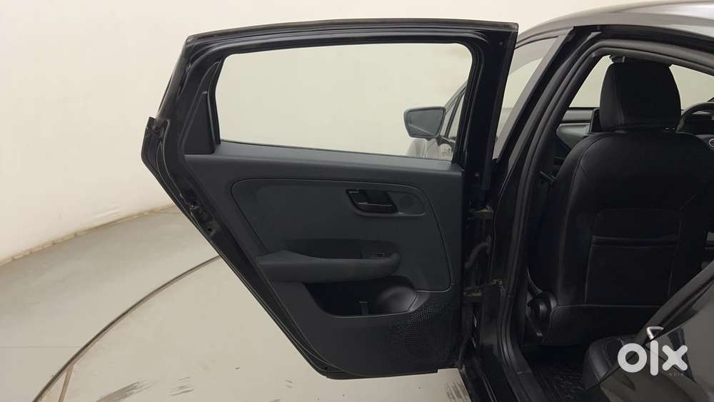 Tata Altroz 1.2 Xz Plus I-turbo Petrol Dark Edition, 2022, Petrol