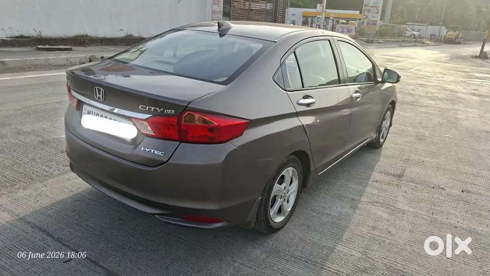 Pristine Honda City Vx Cvt Automatic Petrol + Cng : Mileage With Power