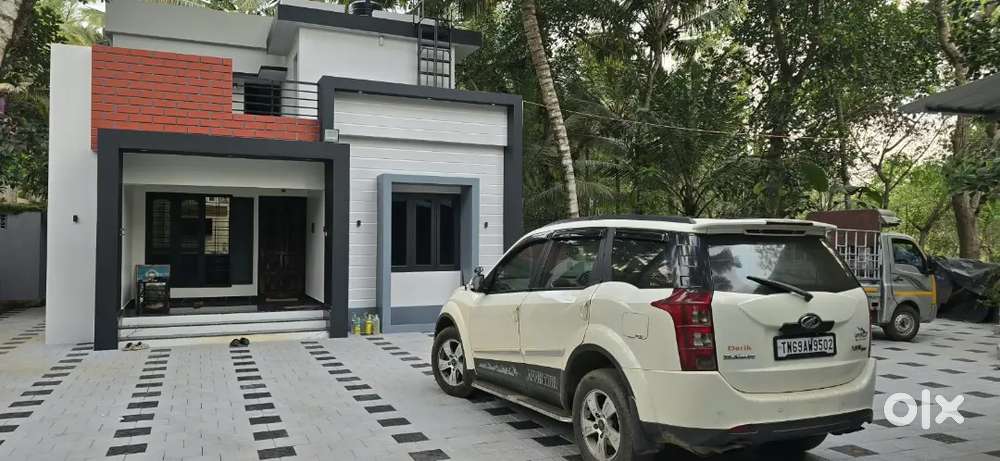 Mahindra Xuv500 Diesel 2012
