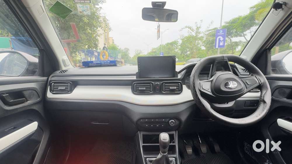 Tata Punch Manual 2026