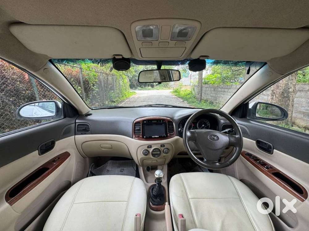 Hyundai Verna Vtvt 1.6 Sx, 2010, Petrol