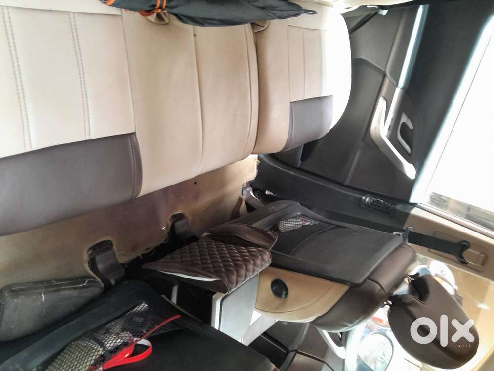 Mahindra Xuv 500 Fwd W6 -slvr 7 Seater 2014