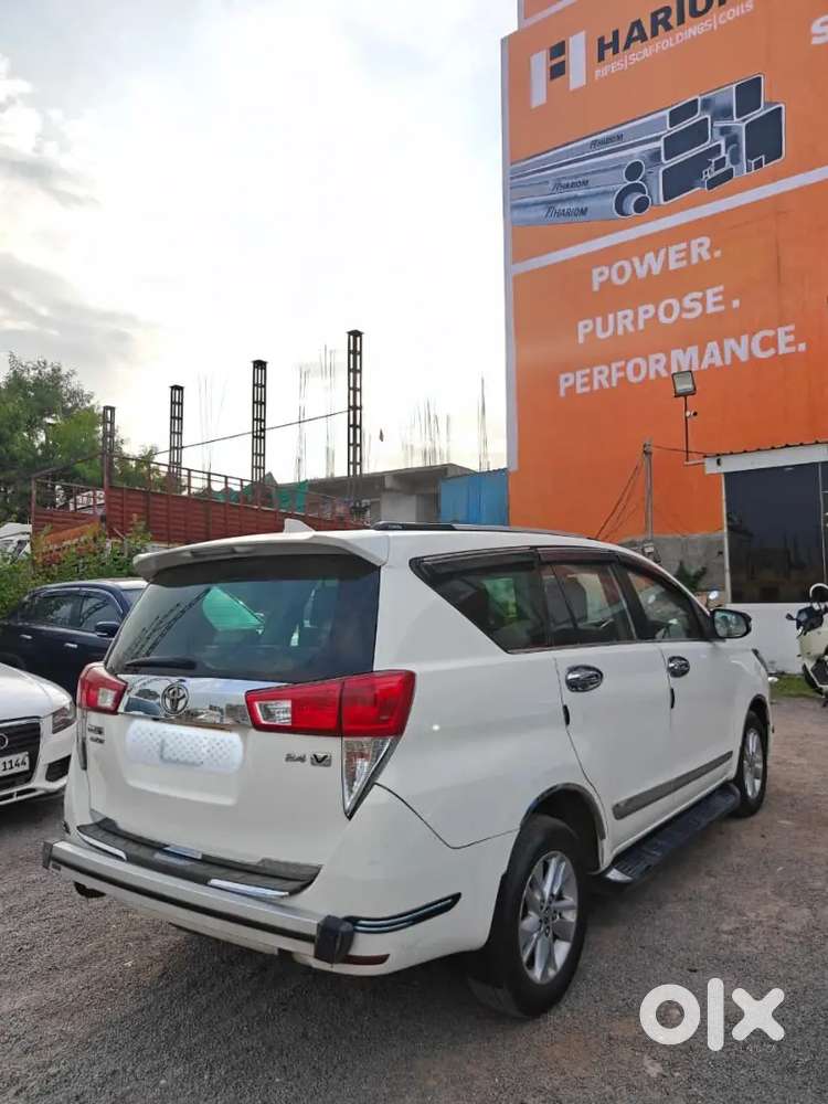Toyota Innova Crysta 2017 Diesel Manual