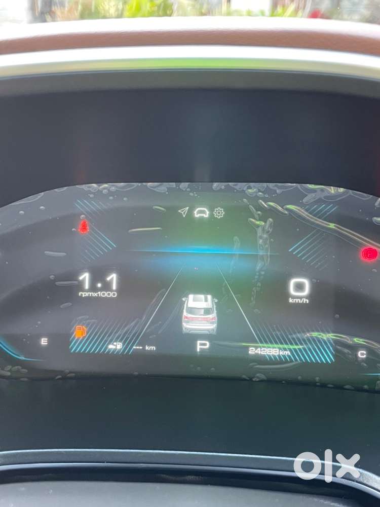 Mg Hector Plus 2023 Petrol 25000 Km Driven