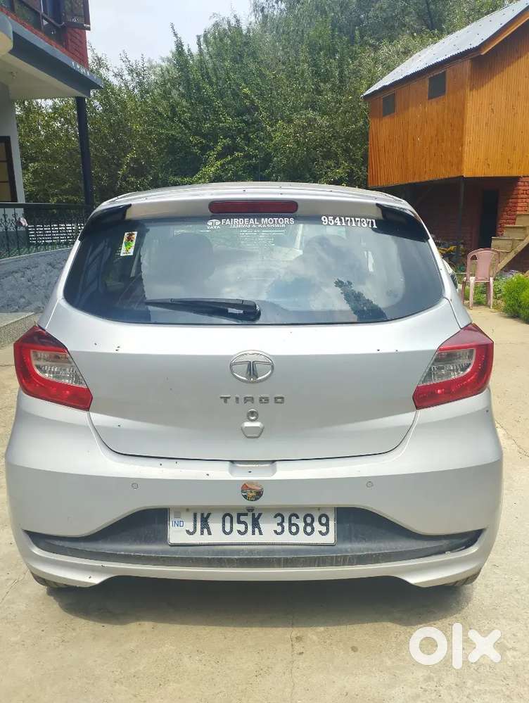Tata Tiago Xz +  2021 Petrol Good Condition Top Model