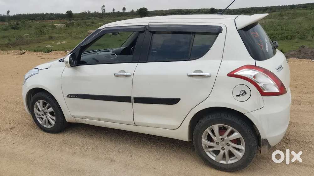 Maruti Suzuki Swift Zdi 2012