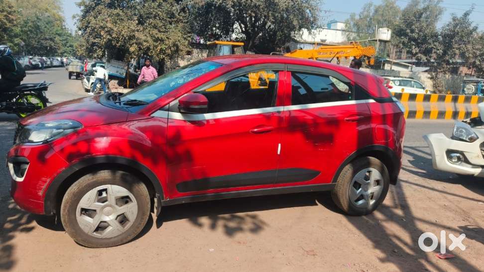 Tata Nexon 1.2 Revotron Xm (s), 2018, Petrol