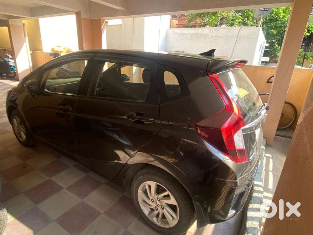 Honda Jazz 2018 Petrol Well Maintained, Smooth Engine Snd Good Mileage