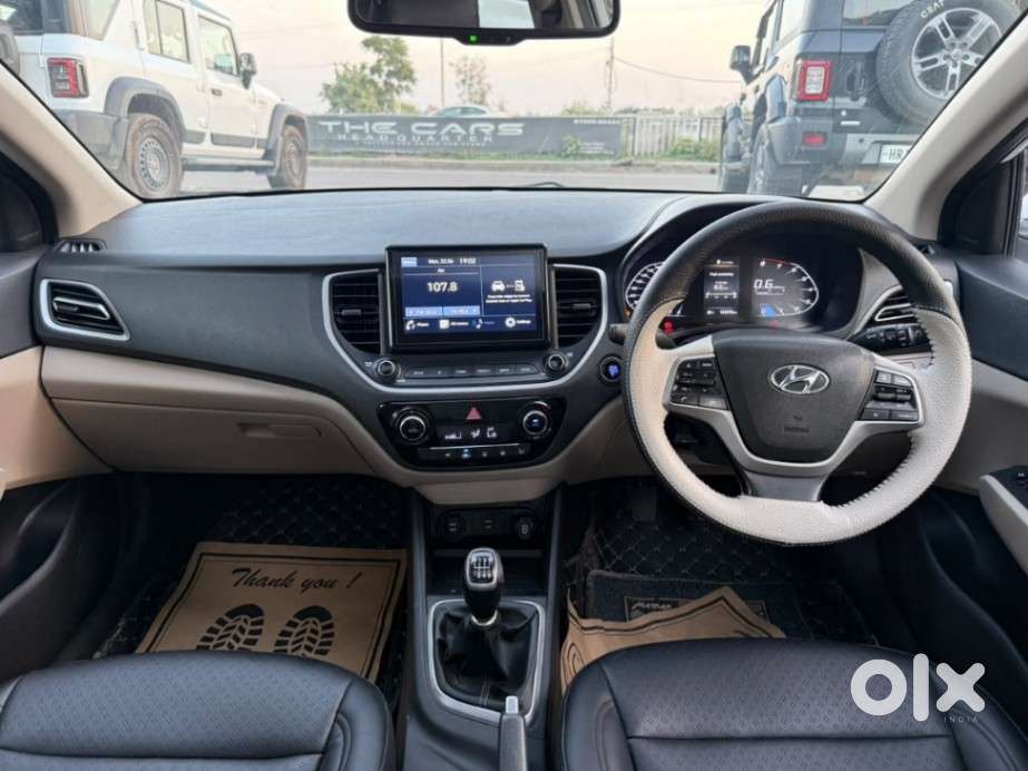 Hyundai Verna 1.5 Sx Petrol Mt, 2022, Petrol
