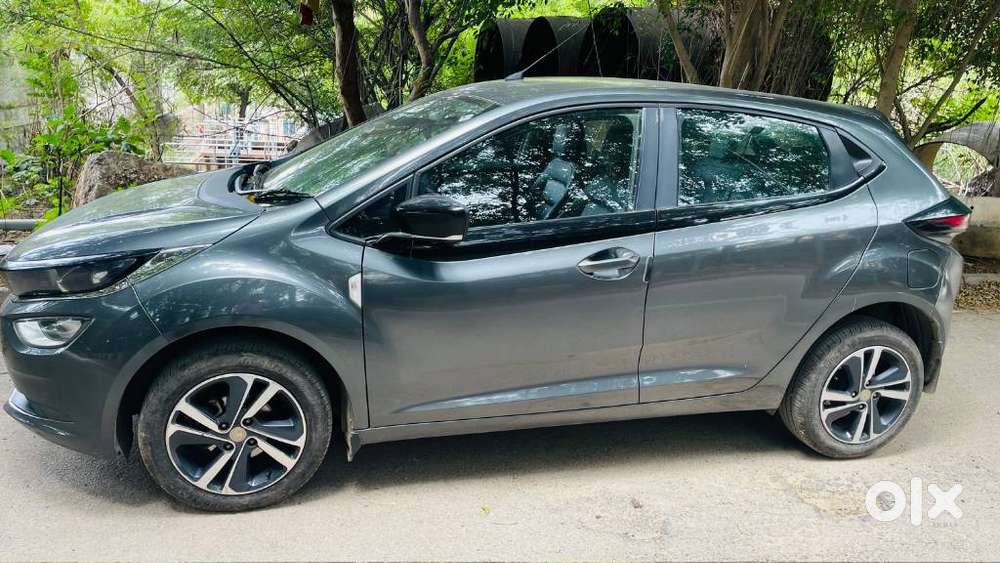 Tata Altroz, 2022, Petrol