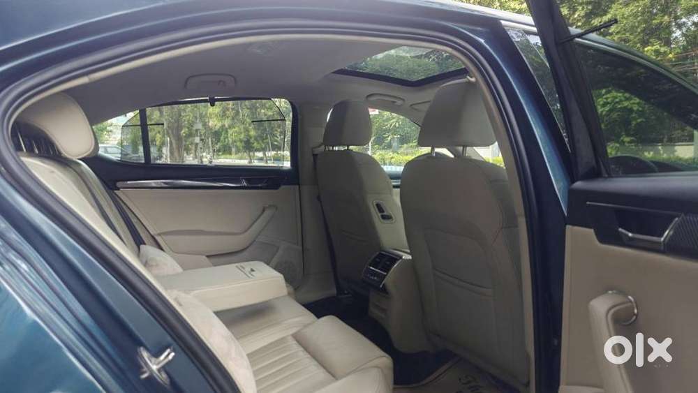 Skoda Superb 2.0 L&k Tsi At, 2021, Petrol