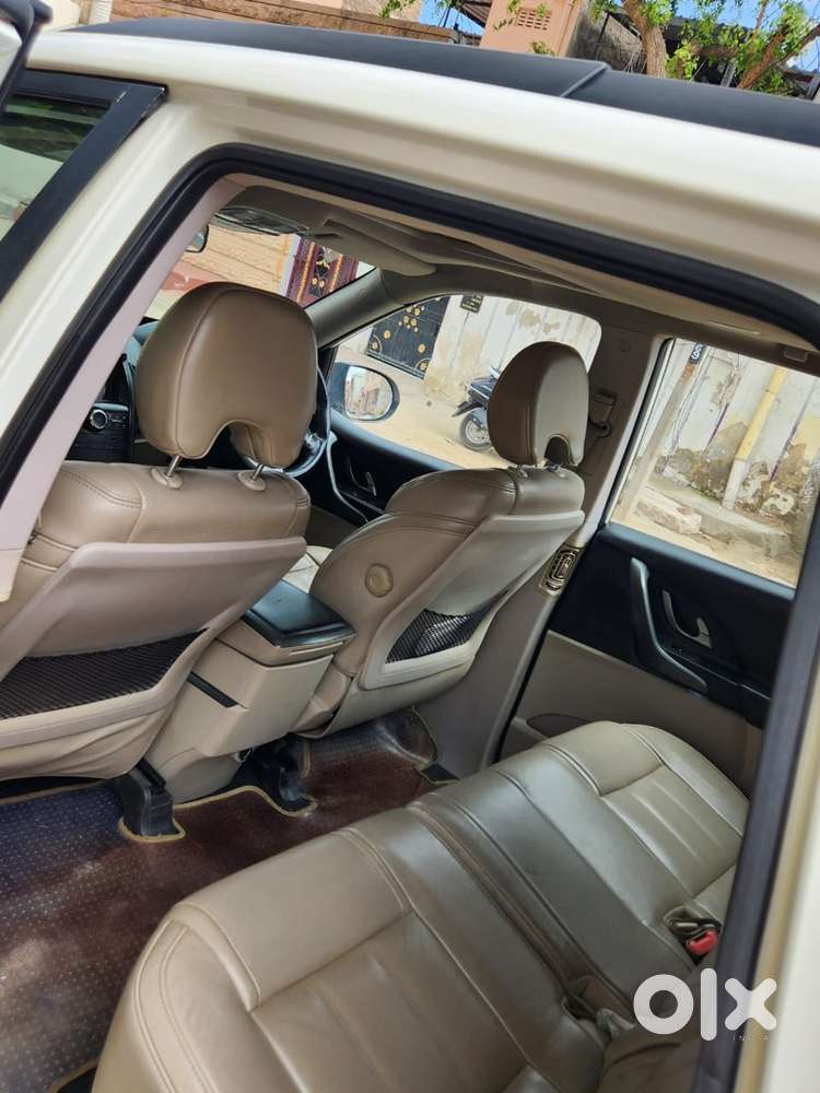 Mahindra Xuv500 2018 Diesel Well Maintained