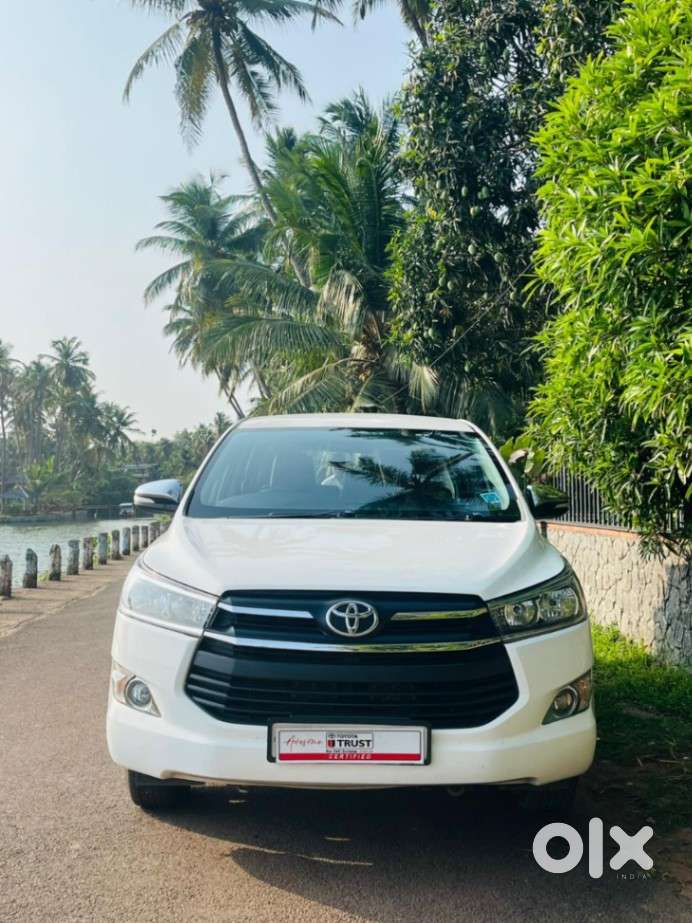 Toyota Innova Crysta 2.8 Gx At, 2016, Diesel