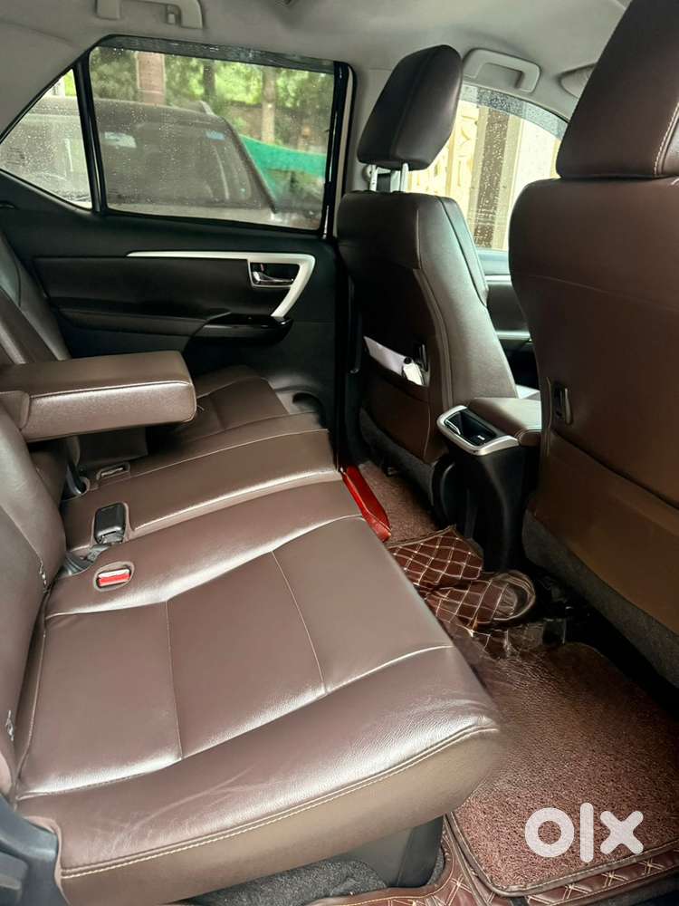 Toyota Fortuner Petrol 2017
