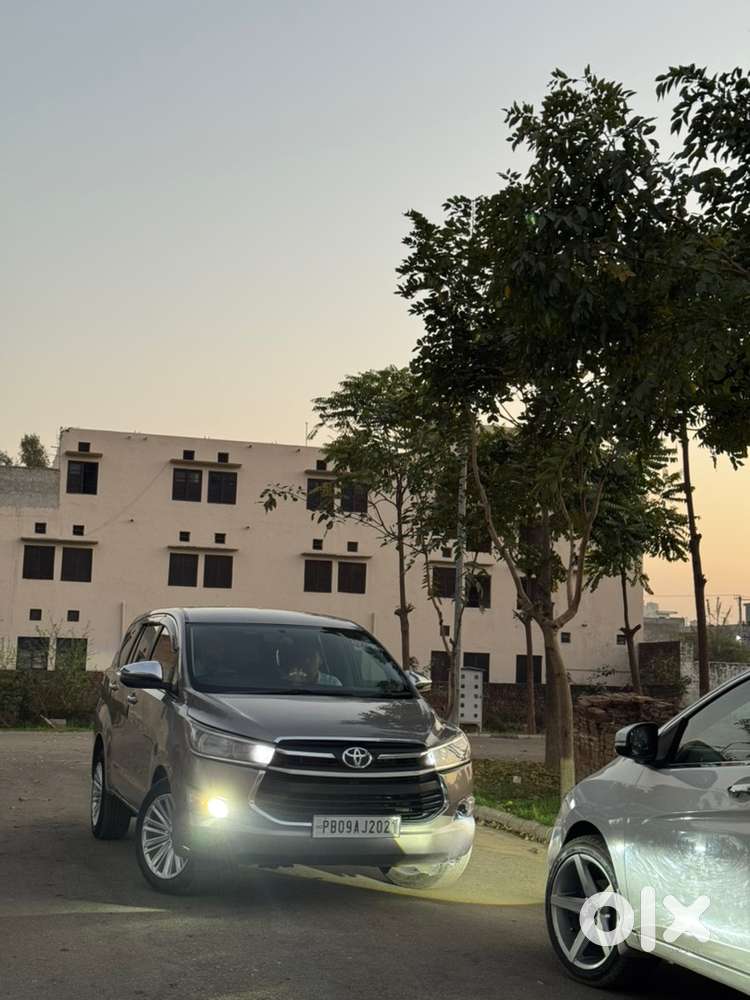 Toyota Innova Crysta Diesel 2018 Year
