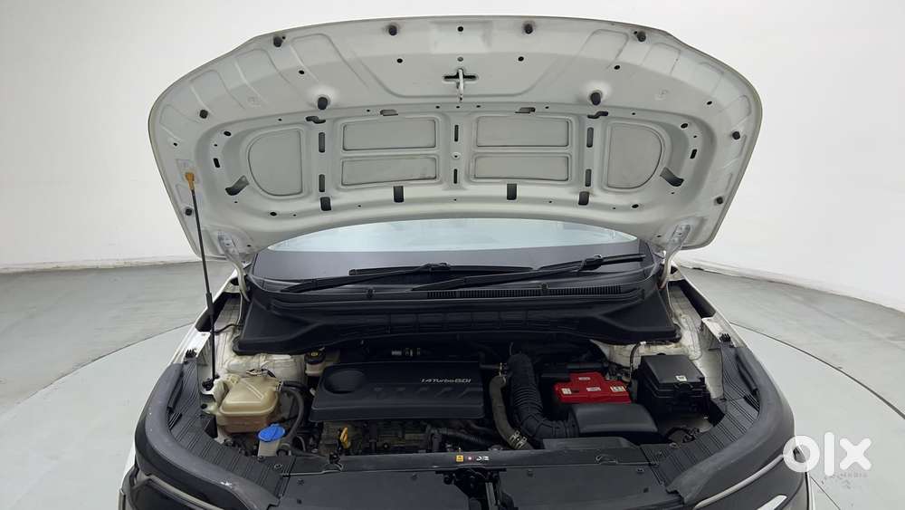 Kia Carens 1.4 Luxury Plus Dct 7 Str, 2022, Petrol