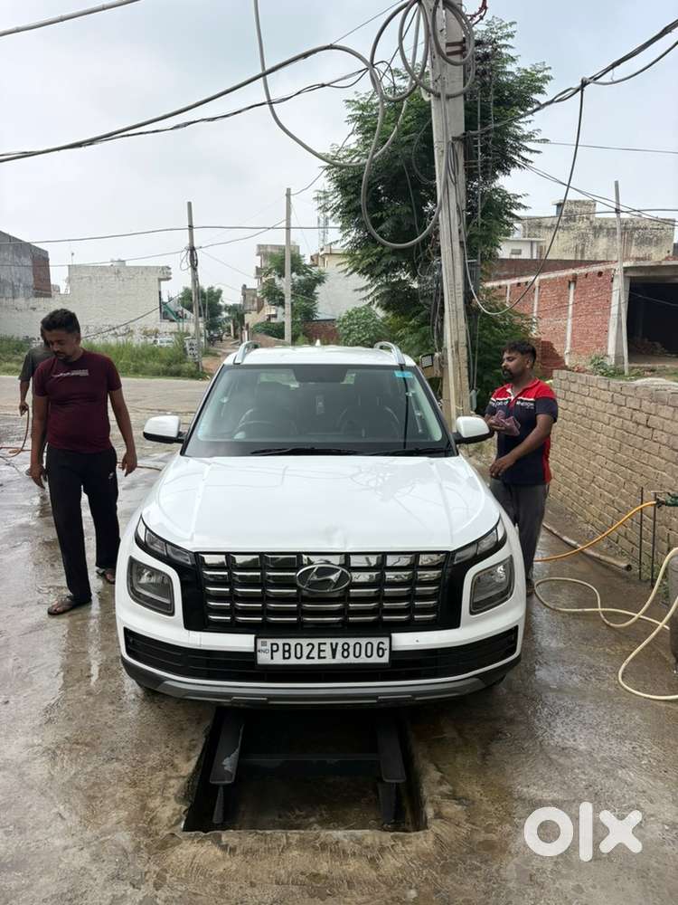Hyundai Manual Petrol 2024