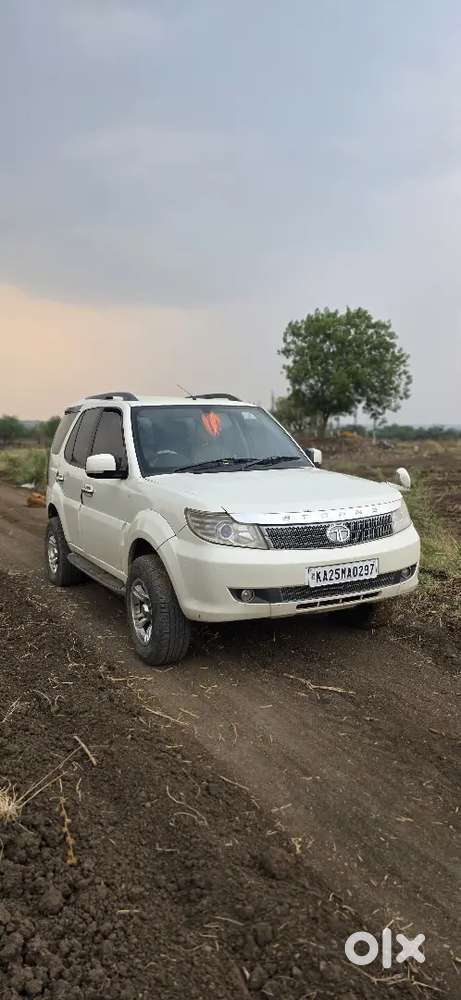 Tata Safari Storme 2013 Diesel 145000 Km Driven