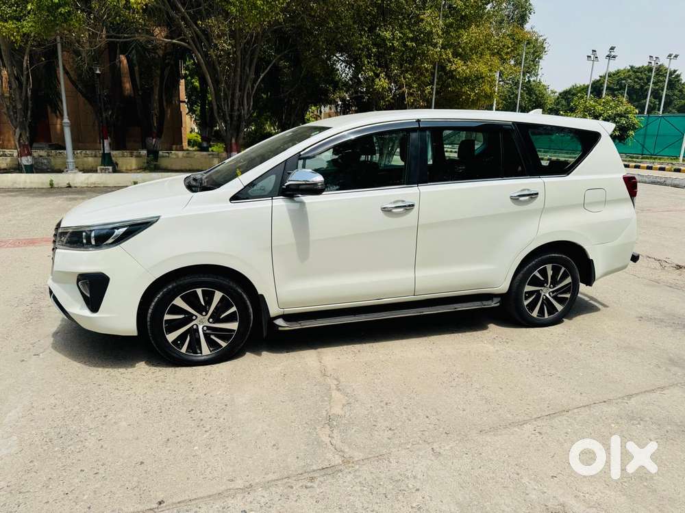 Toyota Innova Crysta 2.4 Z 7 Str, 2022, Diesel