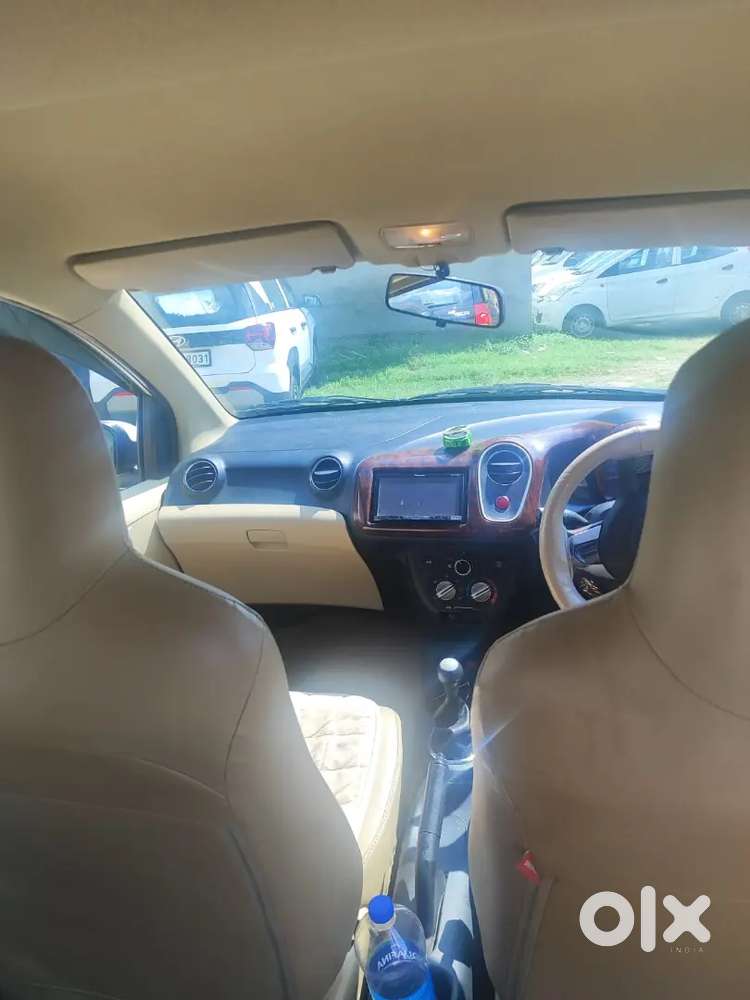 Honda Mobilio S I-vtec 2015 7 Seater Car
