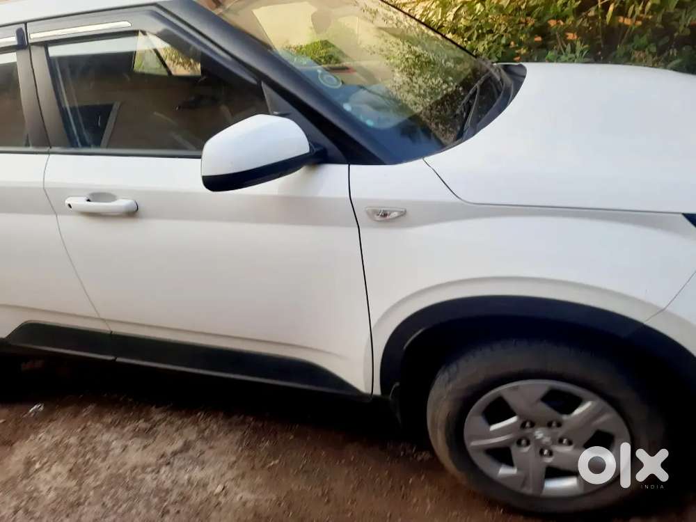 Hyundai New Venue 2022 Petrol Good Condition