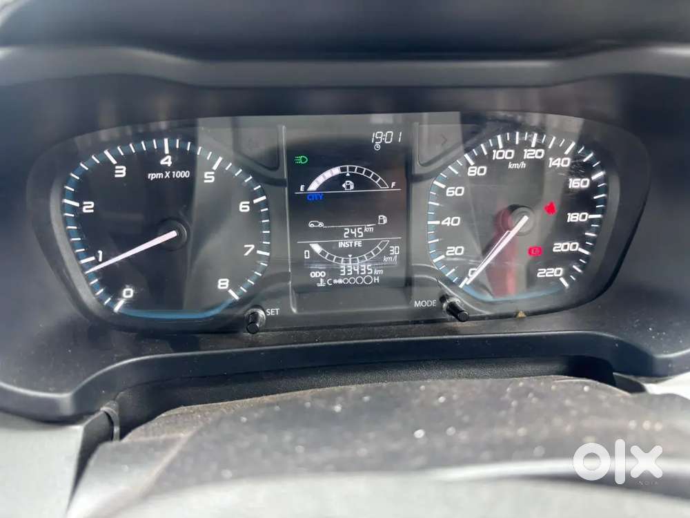 Tata Altroz 1.2 Xz 2023 Petrol Manual