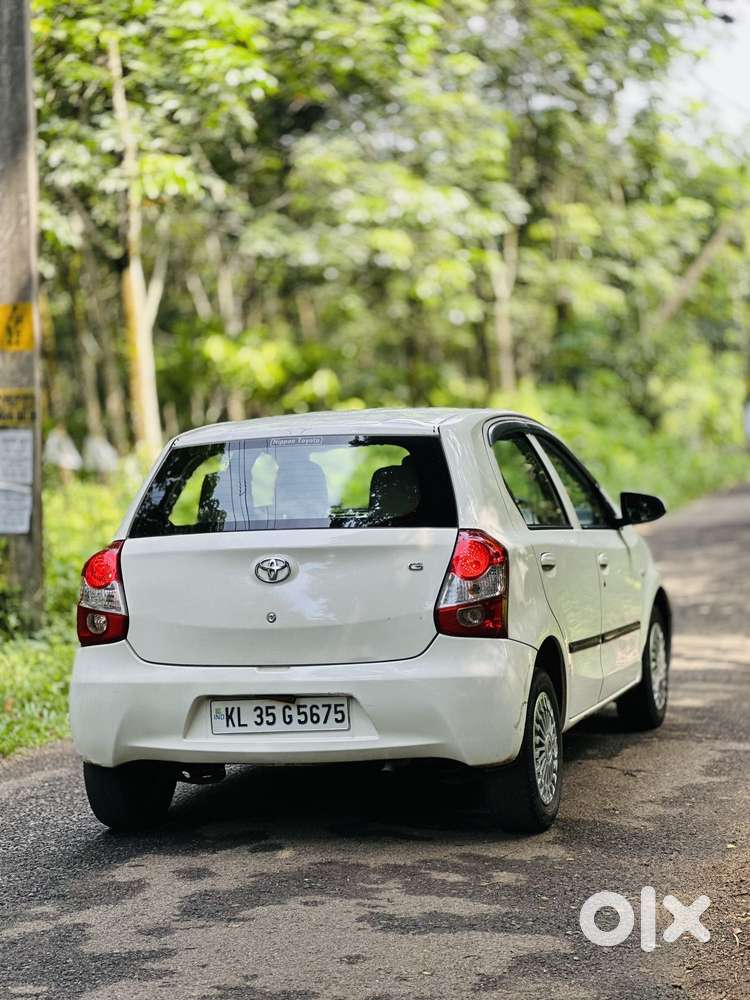 Toyota Etios Liva G Exclusive, 2016, Petrol