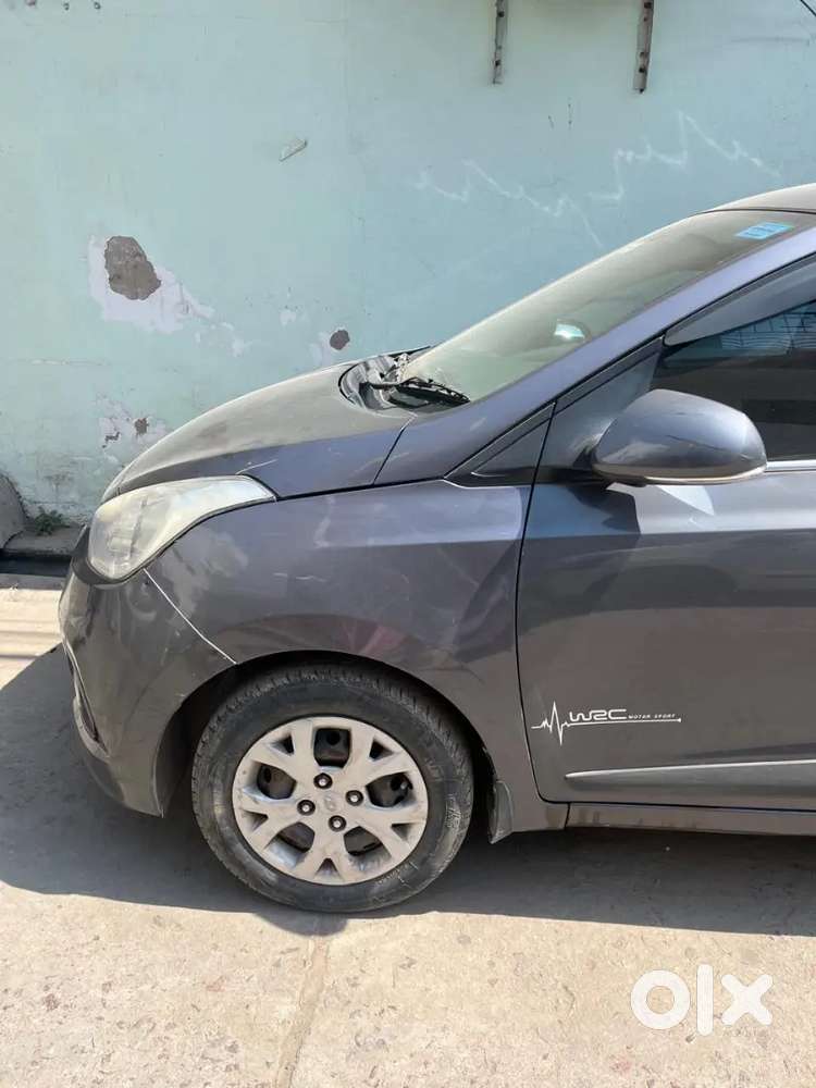 2nd Owner Hyundai Grand 2017 Petrol Manual