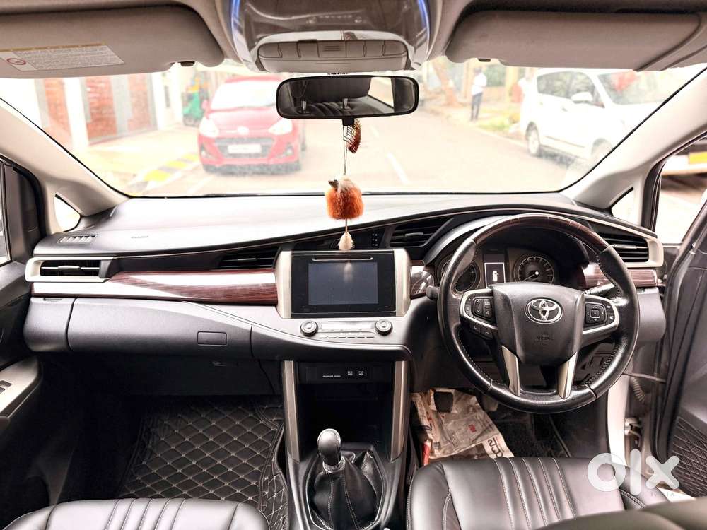 Toyota Innova Crysta 2.4 V 7 Str, 2017, Diesel