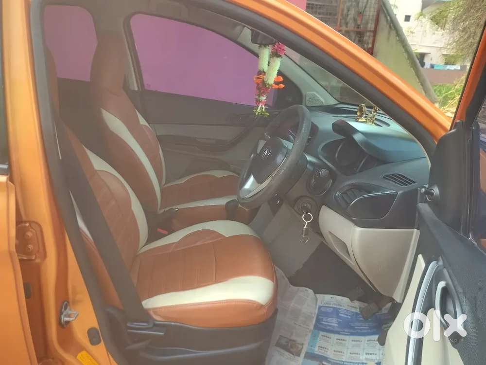 Tata Tiago 09/2016 Petrol