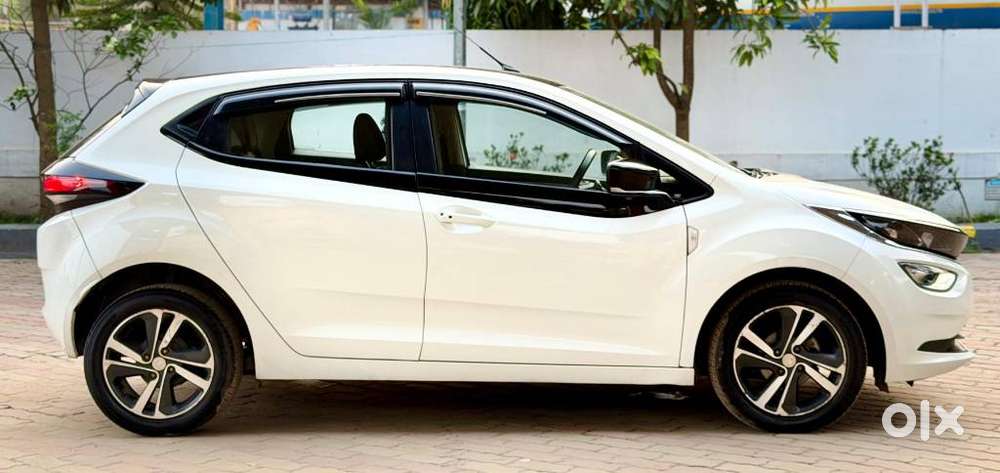 Tata Altroz 1.2 Xz Plus Petrol, 2022, Petrol