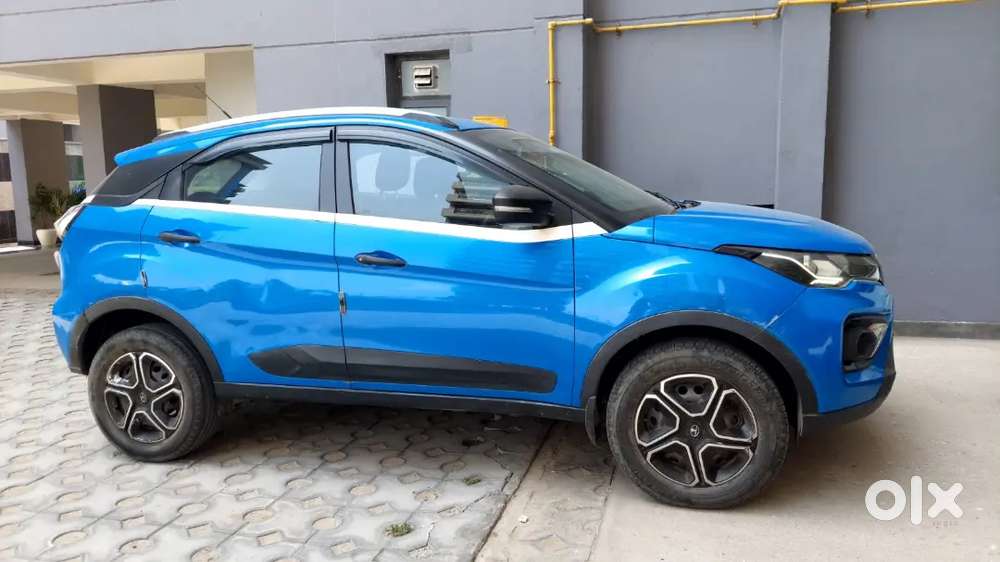 Tata Nexon Xma Petrol (bs6) – 1st Owner
