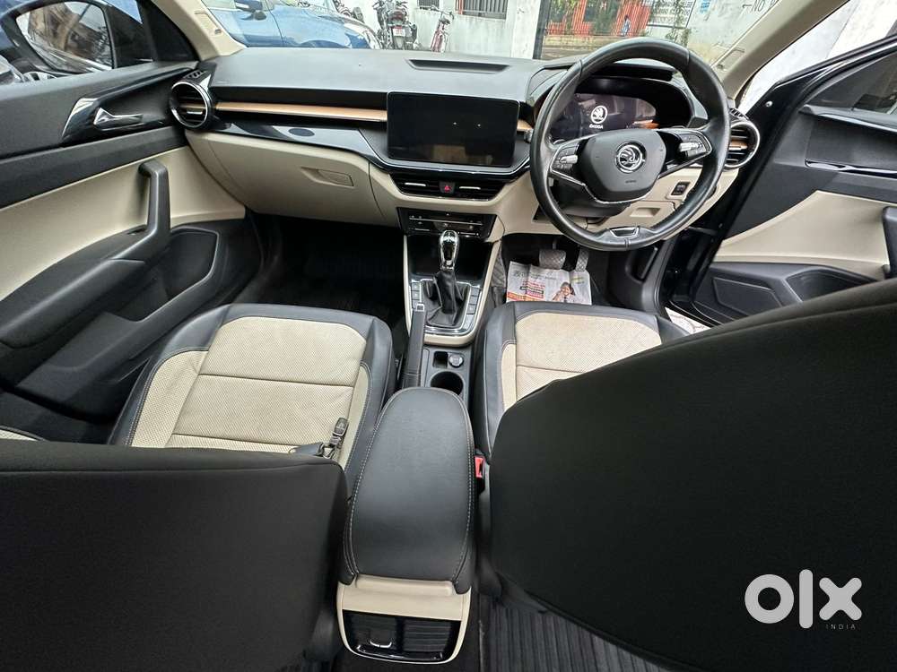 Skoda Slavia 1.0 Tsi Style At, 2022, Petrol